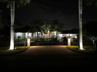 8923 SW 96th St, Miami, FL 33176