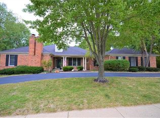 1369 Carriage Crossing Ln, Chesterfield, MO 63005
