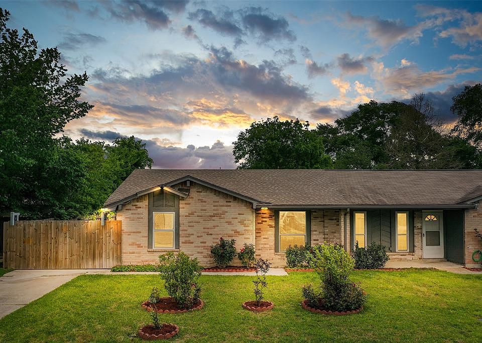 1st image of 12718 Summer Mill Dr