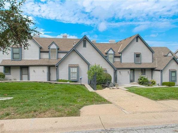 4976 W 60th Ter, Mission, KS 66205