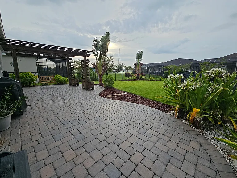 3524 Archdale St — Photo 10
