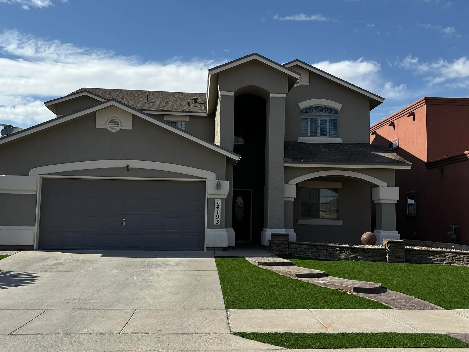 4 bed, 3.0 bath, 2549 sqft, $2,500 — Photo 1