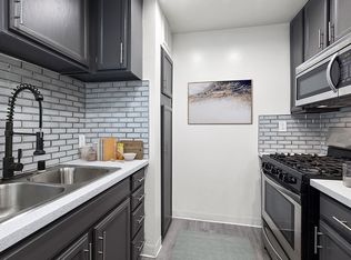 5447 White Oak Ave APT 205, Encino, CA 91316