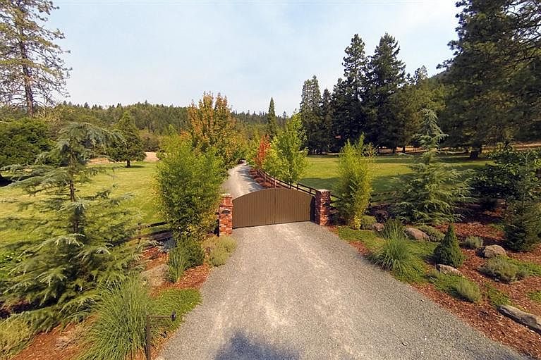 1st image of 380 Agee Dr