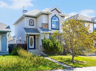 176 S Arbour Grove Close NW, Calgary, AB T3G 4J2