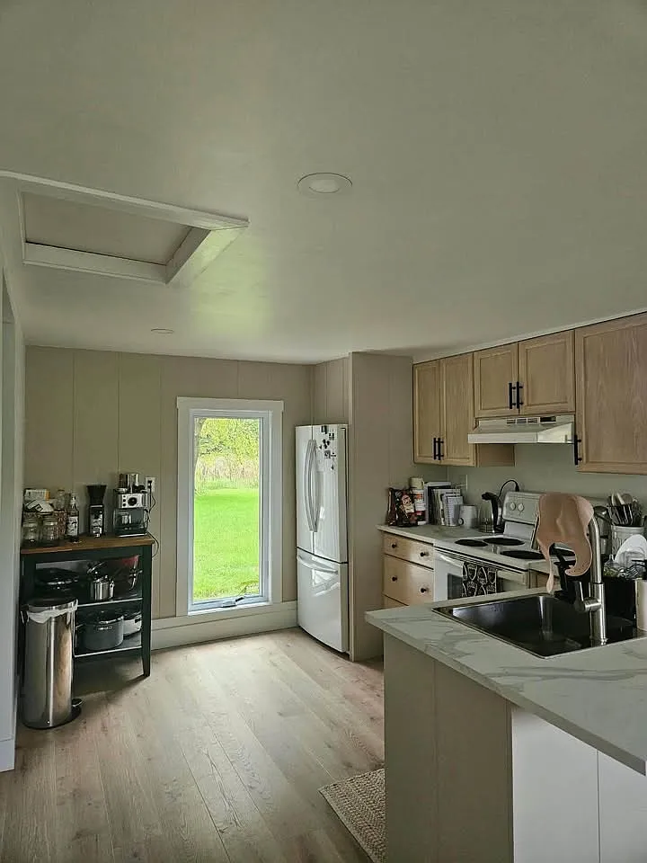 2 bed, $2,500 — Photo 3