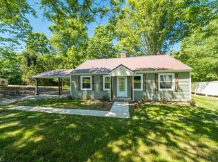 7280 Dennis Rd, Walnut Cove, NC 27052