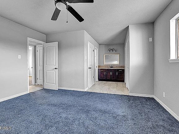 16th image of 3709 Roslyn Dr