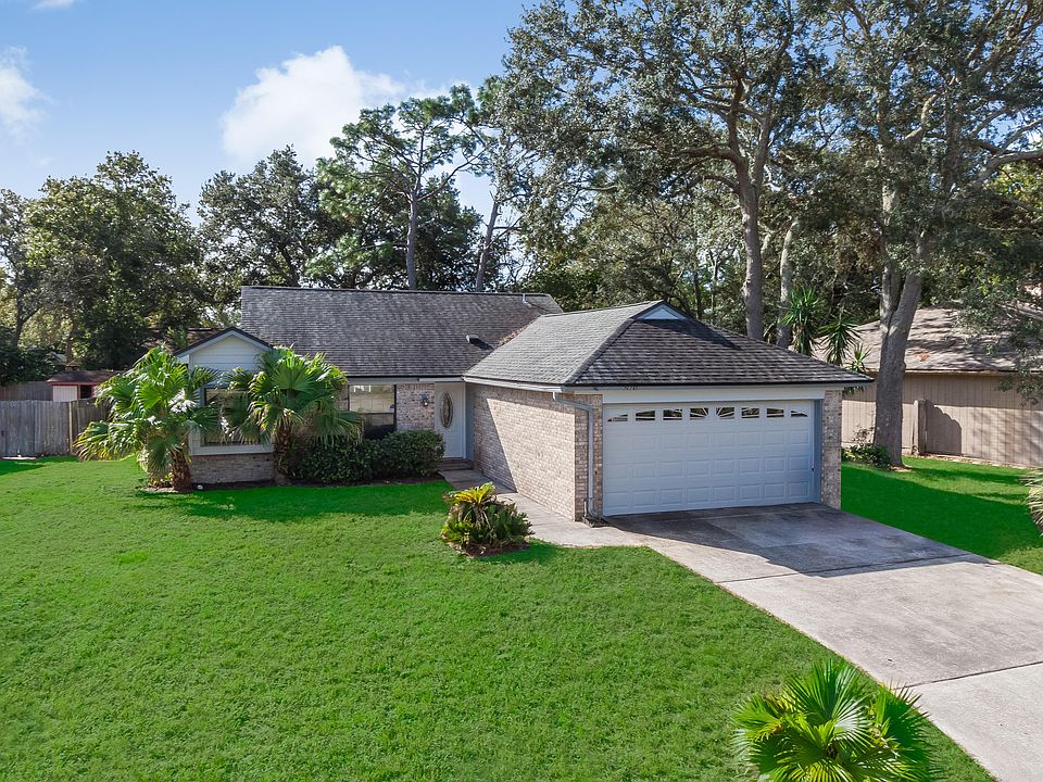 1st image of 2821 Moorsfield Ln