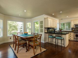 10889 SW Merlin Ct, Wilsonville, OR 97070