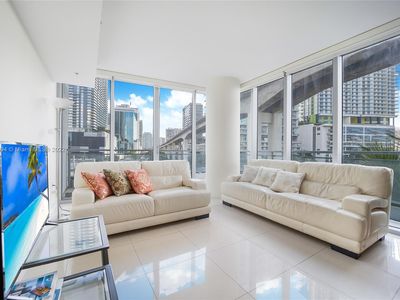 92 SW 3rd St APT 501, Miami, FL, 33130