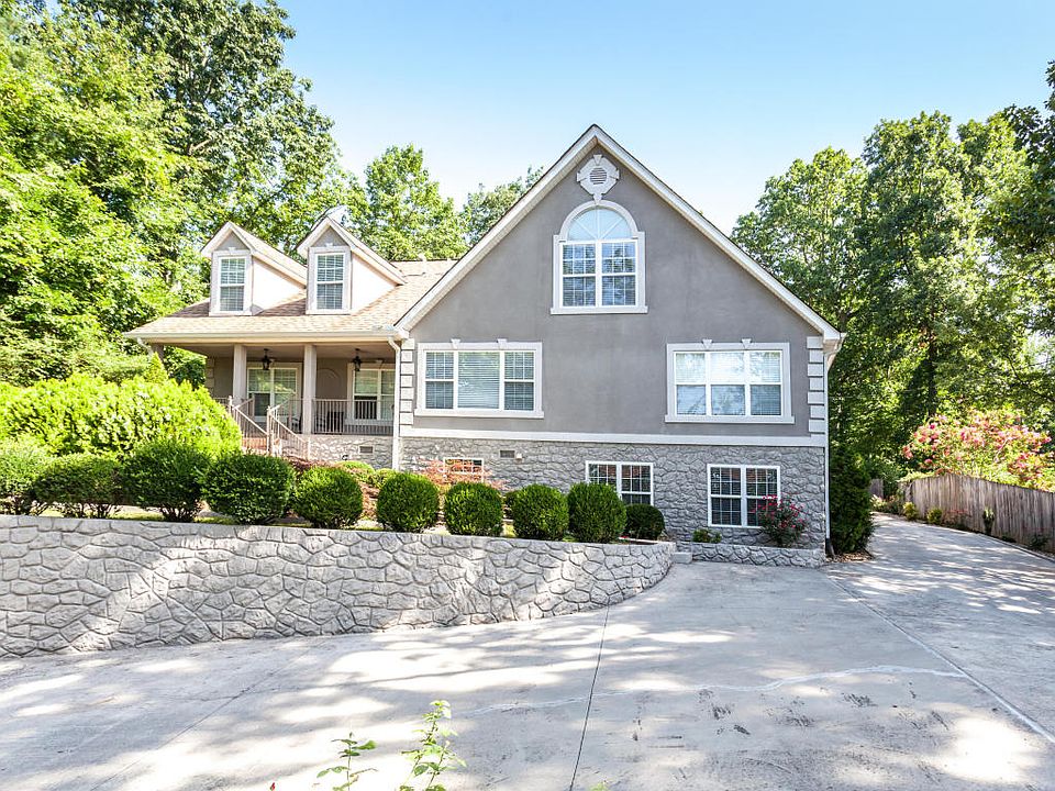1st image of 5620 S Briscoe Cir