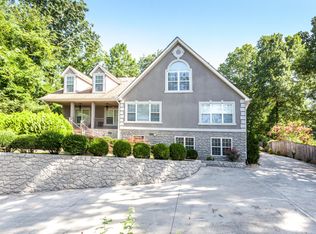 5620 S Briscoe Cir, Knoxville, TN 37912