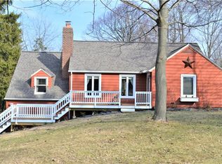 5755 Richmond Rd, Solon, OH 44139