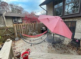 9245 Three Oaks Dr, Silver Spring, MD 20901