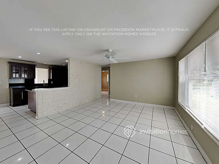 2401 Jamaica Dr — Photo 5