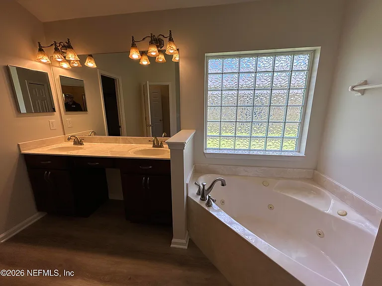 13916 Fish Eagle Dr E — Photo 14
