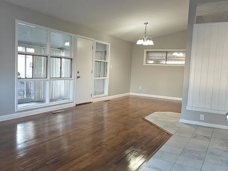 7423 Kalton Ct — Photo 3