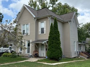 810 W Market St, Bloomington, IL 61701