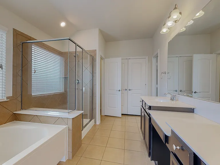 8100 Horseman Rd — Photo 14
