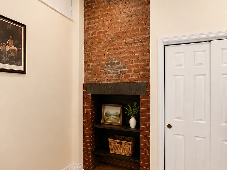 244 Whiton St #2 — Photo 12