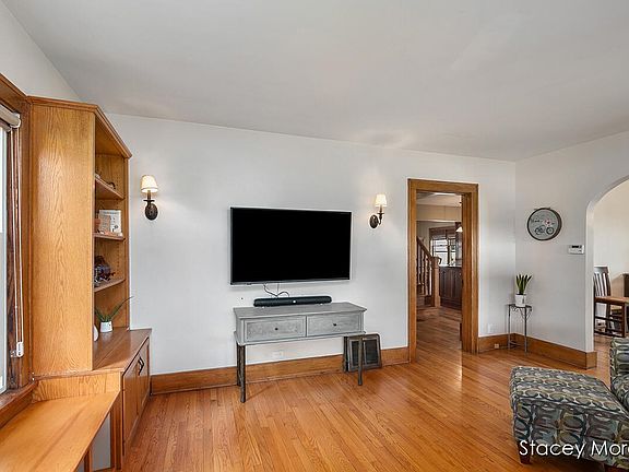 3rd image of 12901 Ritchie Ave NE