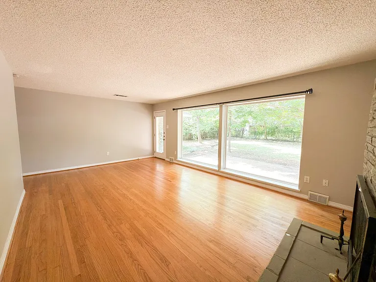 10457 Solta Dr — Photo 9