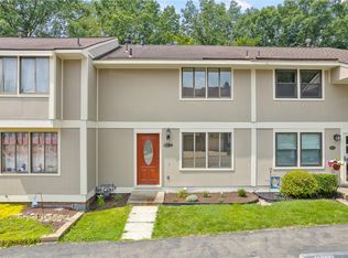 539 Hunters Path Rd, Bridgeville, PA 15017