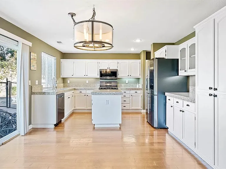 2293 Joseph Damon Dr — Photo 14