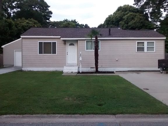 3rd image of 536 Carnation Ave