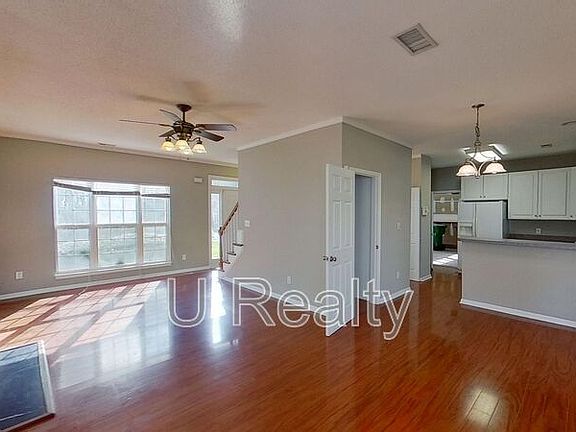 2nd image of 7236 Rock Island Rd