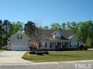 210 Tanning Ridge Dr, Dunn, NC 28334