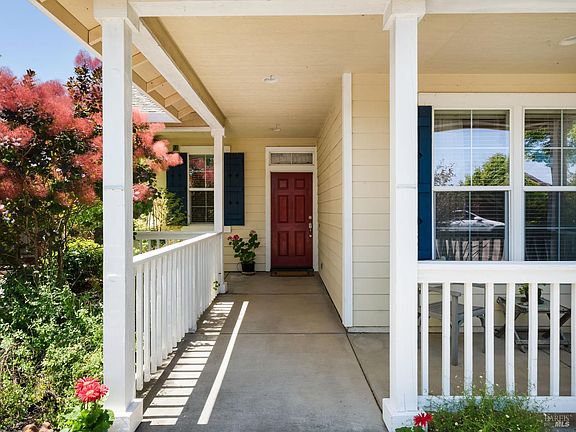 3rd image of 322 Buckeye Circle
