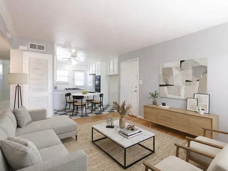 Peachtree Hills Court | Where Atlanta's Energy Meets Timeless Charm — Photo 78