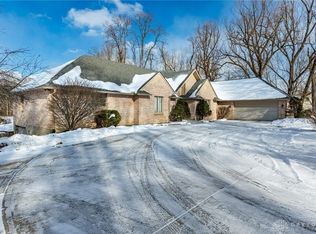 2970 Shakertown Rd, Dayton, OH 45434