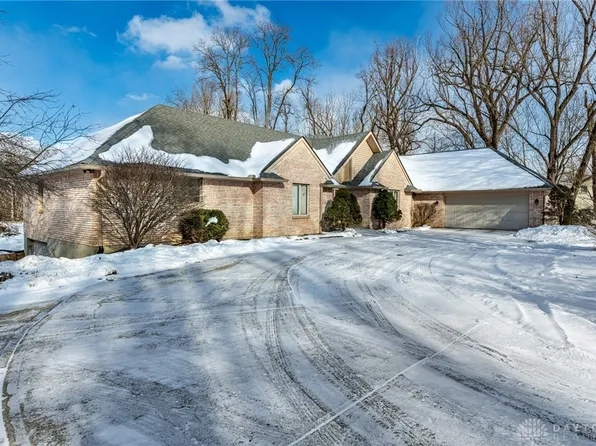 2970 Shakertown Rd, Dayton, OH 45434