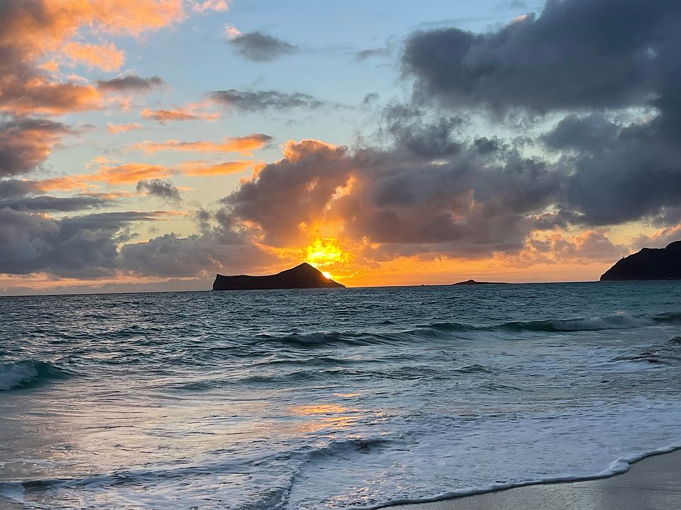Waimanalo Beach. Described as the best sunrises on all of Oahu. Breathtaking and no better way to start your day:). (house is 5 mins from this pic)