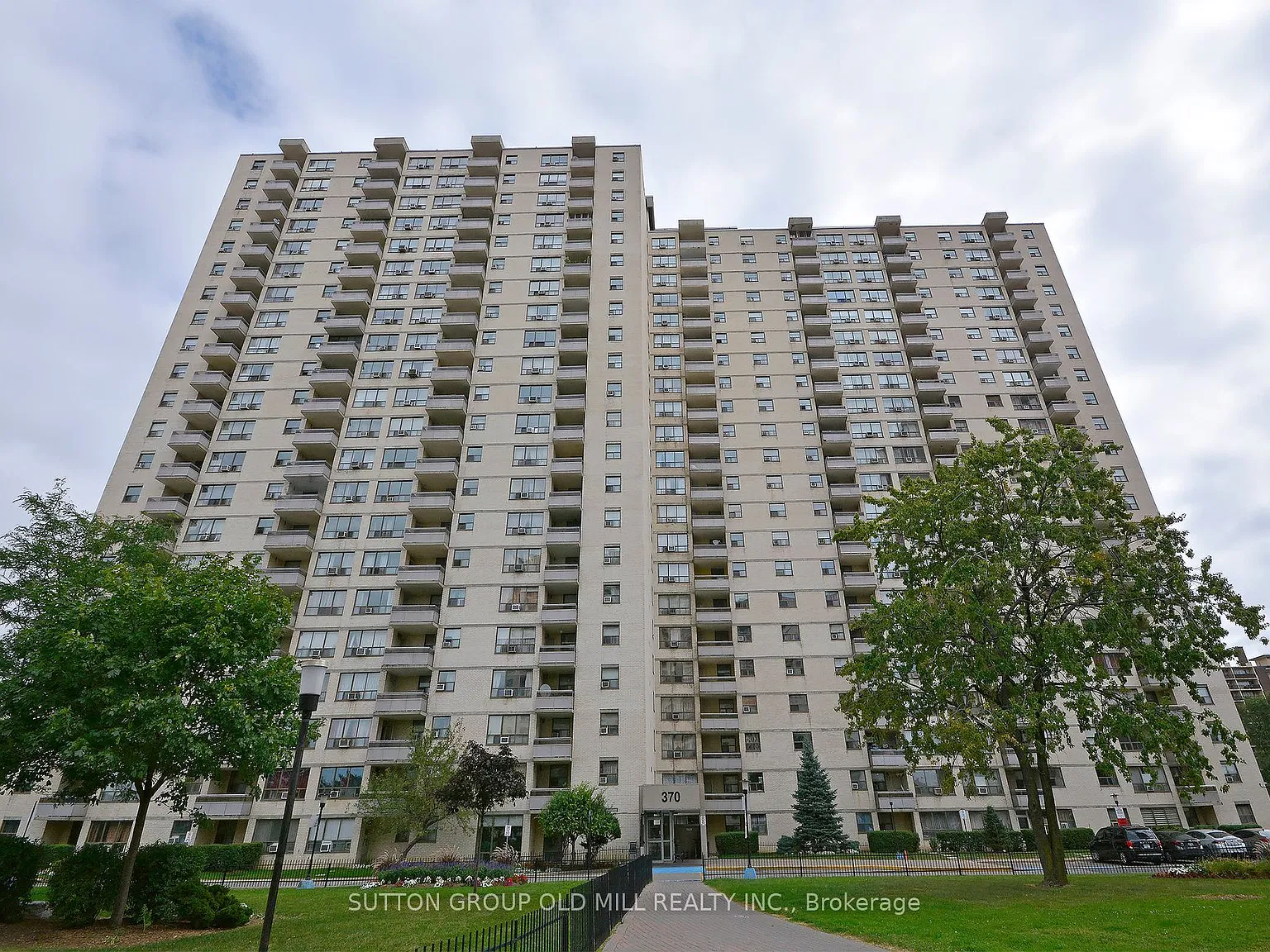 2 bed, $2,795 — Photo 1