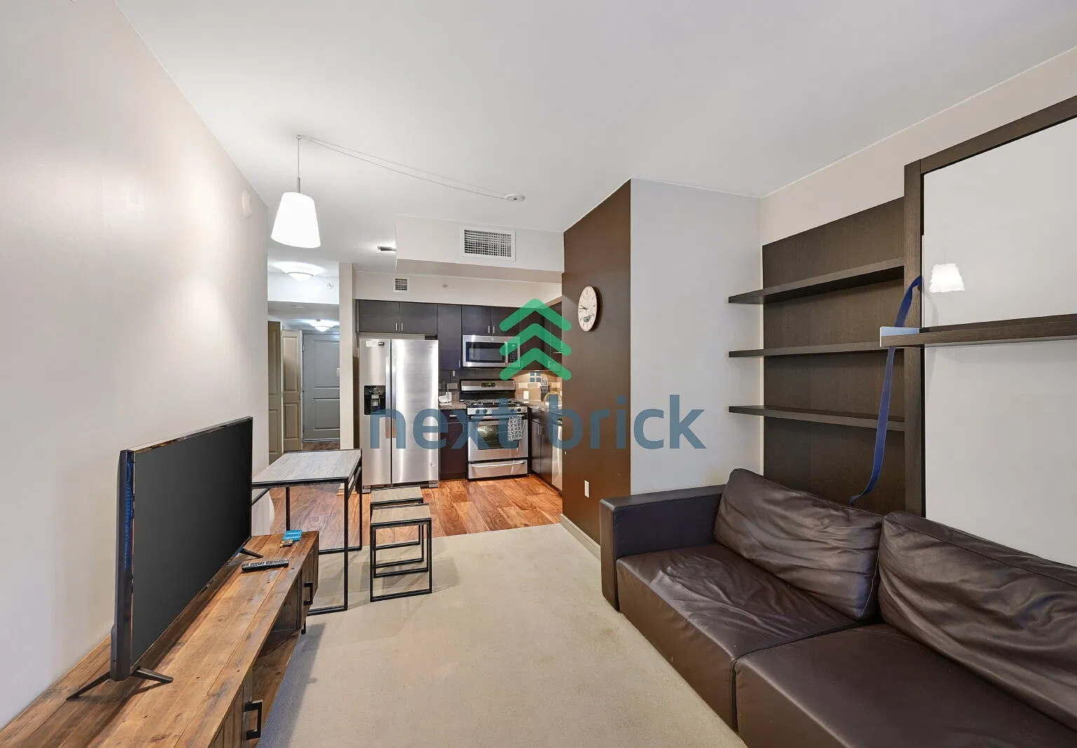 "Chic Urban Studio at 819 Virginia St - Your Seattle Sanctuary!" — Photo 3