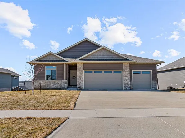 529 Deer View Ave, Tiffin, IA 52340