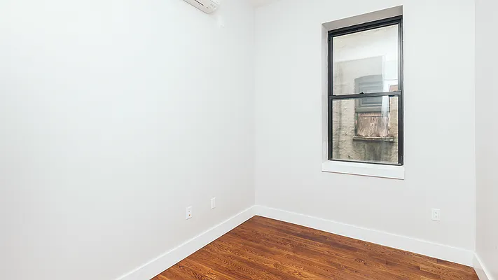 Rented by Nooklyn NYC LLC | media 12