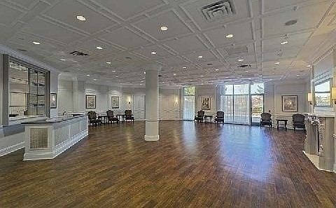 5th image of 25 Kingsbridge Garden Cir #221
