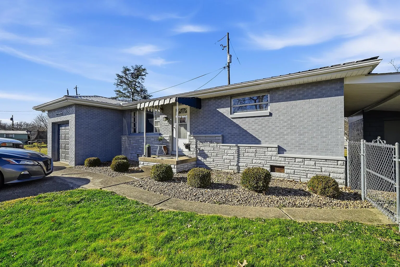 79 Pinedale Dr photo 1