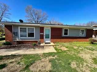 406 Doggett Dr, Graham, NC 27253