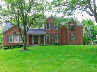 828 Old Mill Dr, Loveland, OH 45140