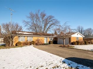 92 Kinsey Rd, Xenia, OH 45385