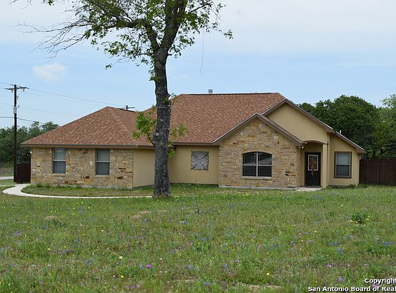 2nd image of 25 Lone Star Dr