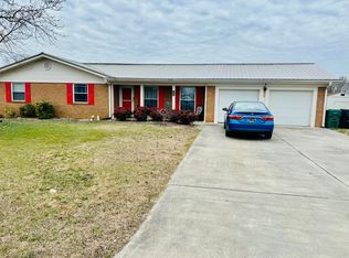 542 Sycamore St, Morristown, TN 37813