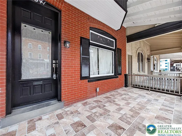 1341 W Chew St — Photo 9