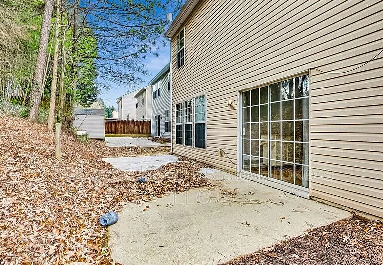 1645 Heyford Cir NW — Photo 43